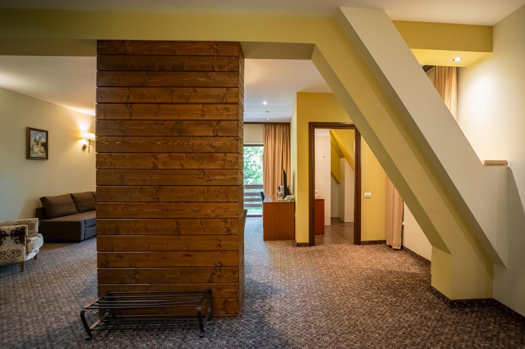 Opus Villa Sinaia Dış mekan fotoğraf Interior of a suite