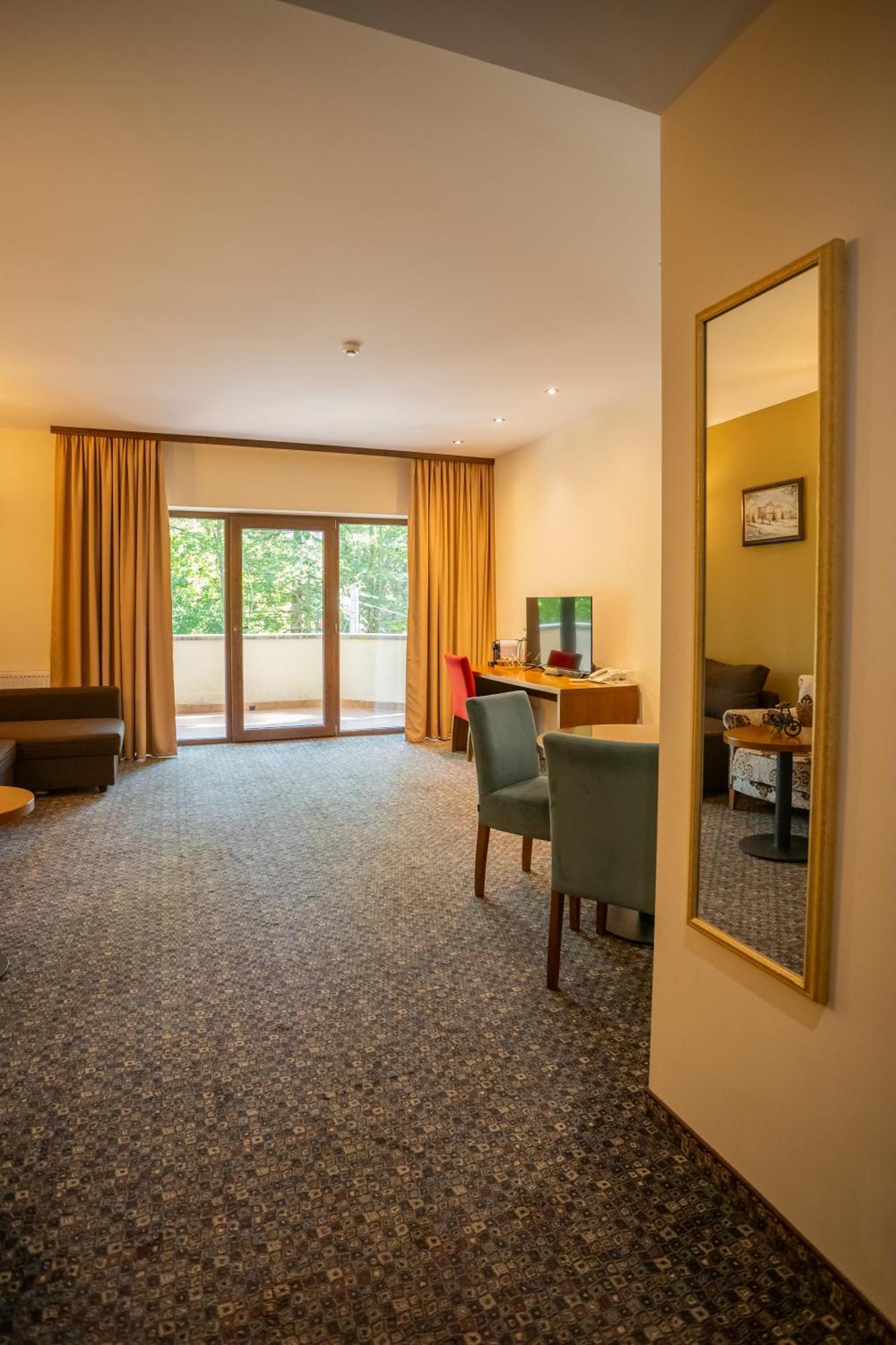 Opus Villa Sinaia Dış mekan fotoğraf A room at the hotel